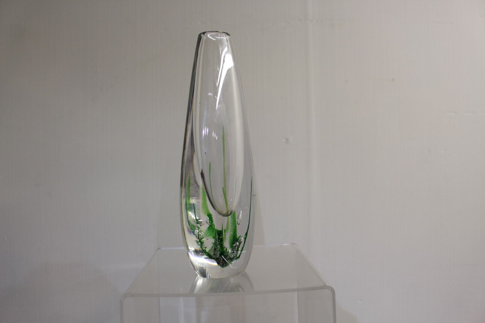 Kosta Early 1960’s Glass Seaweed Vase Lh1717 By Vicke Lindstrand photo 180.0