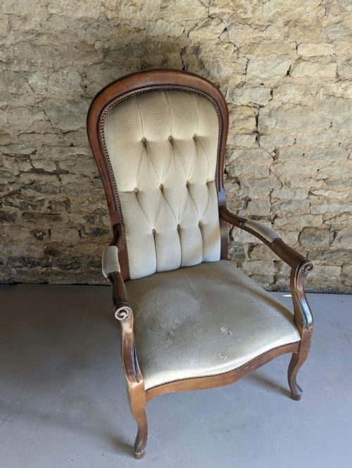 Victorian Button Back Open Armchair photo vinterior