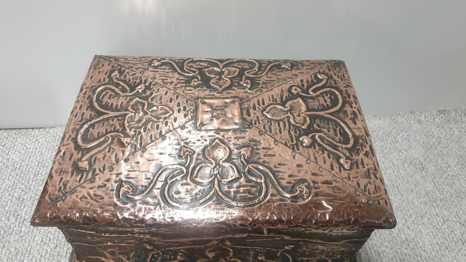 Very Nice Copper Fireside Box photo Home Decor