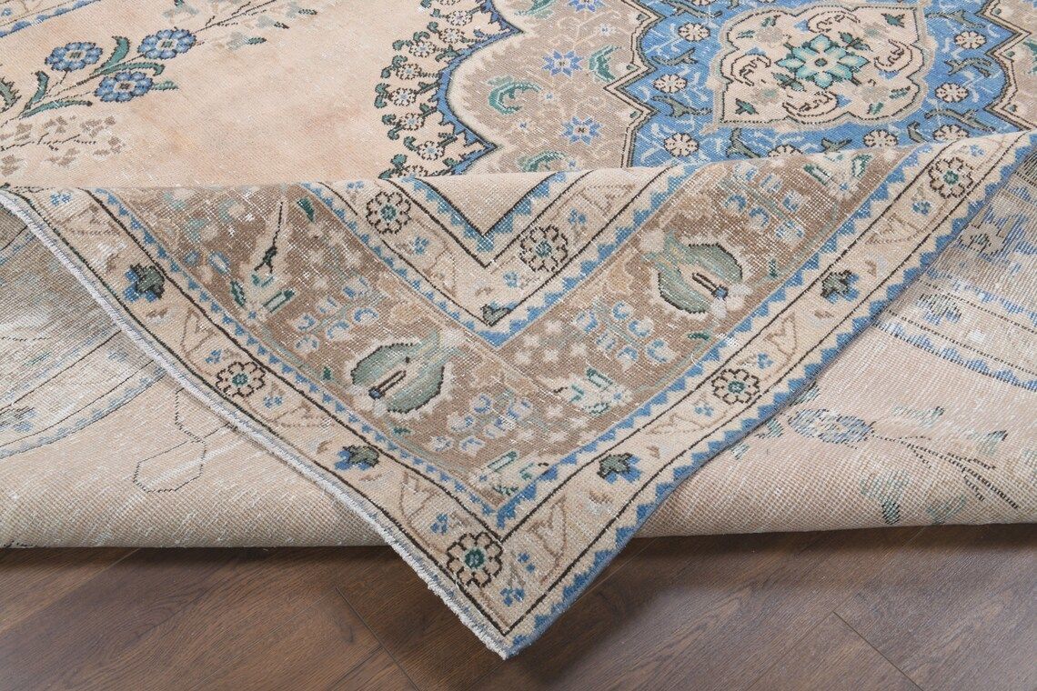 photo for sale Turkish Vintage Area Rug Handmade Wool Large Room Carpet Farmhouse Decor One Of A Kind Made In Anatolia Medallion Bordered