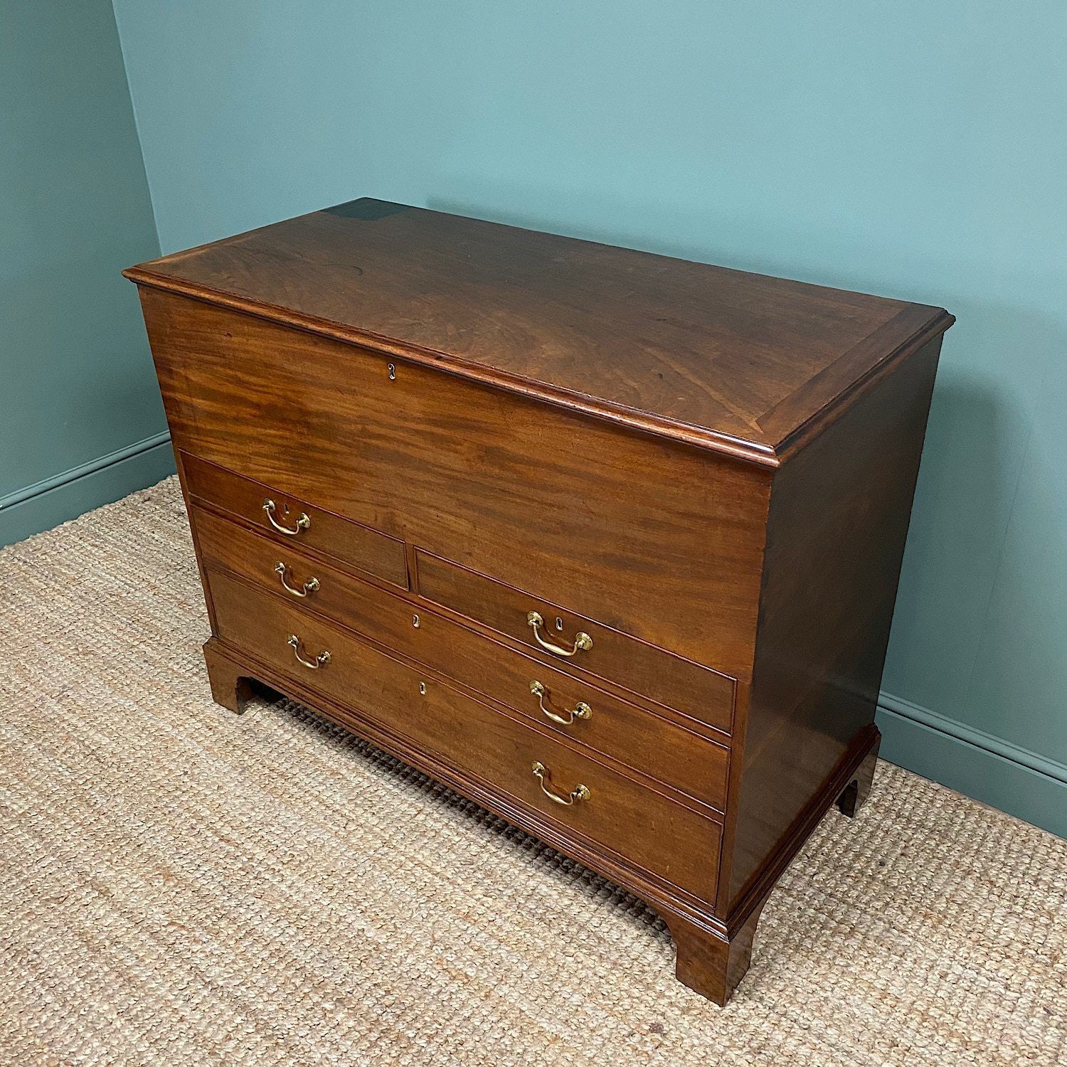 Spectacular Quality Georgian Mahogany Antique Chest photo 1450.0