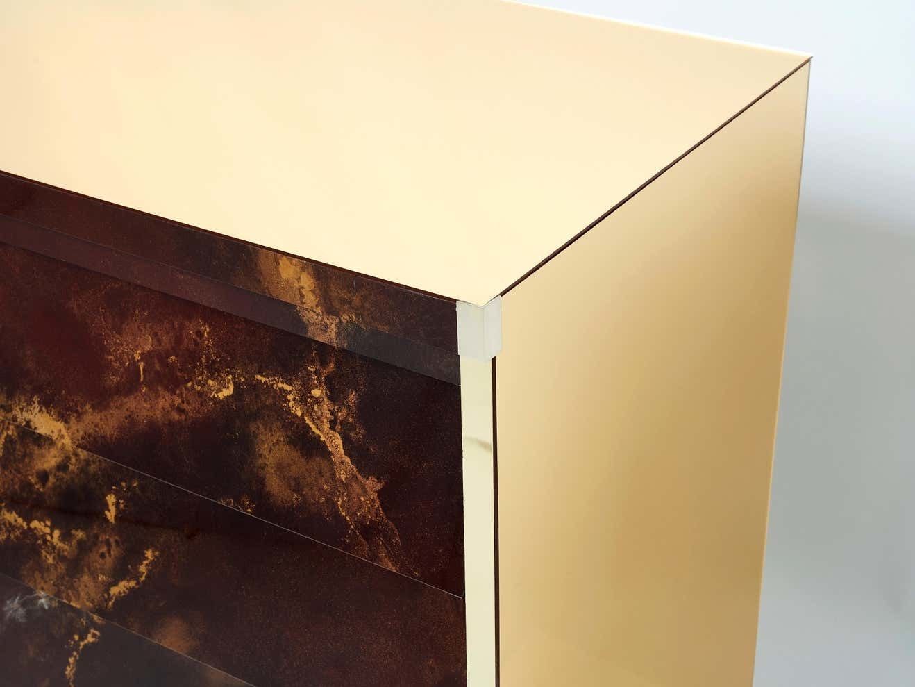 photo vinterior Commode buffet Maison Jansen en laque dorée et laiton, années 1970