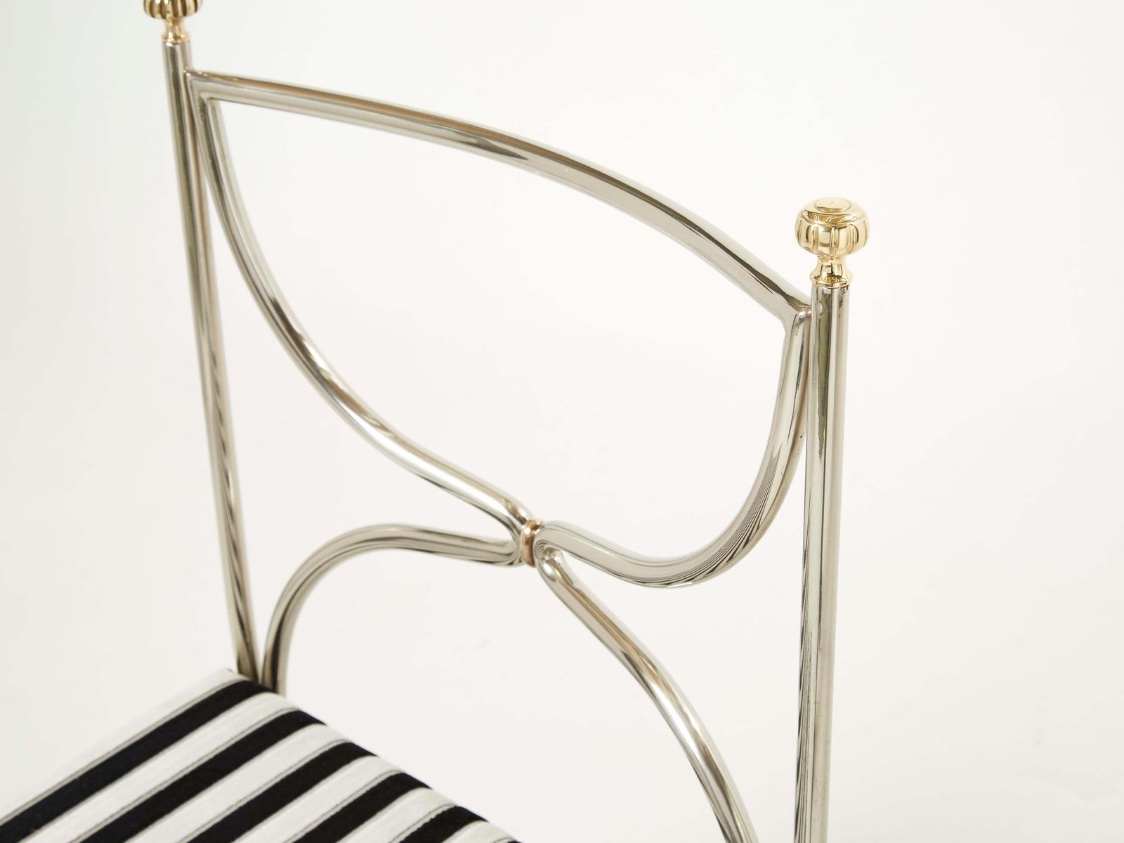 photo buy Ensemble de douze chaises curules en acier, laiton et velours, par Maison Jansen, années 1960