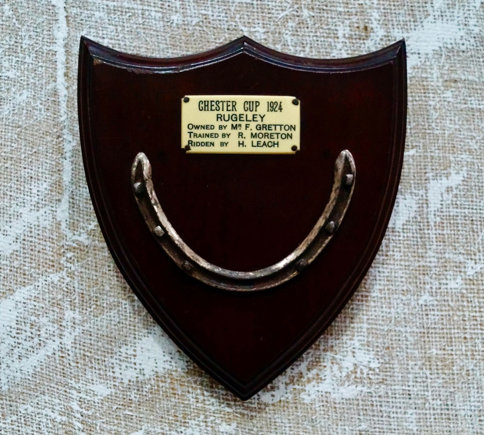 1924 Chester Cup Winners Horseshoe Plaque photo for sale