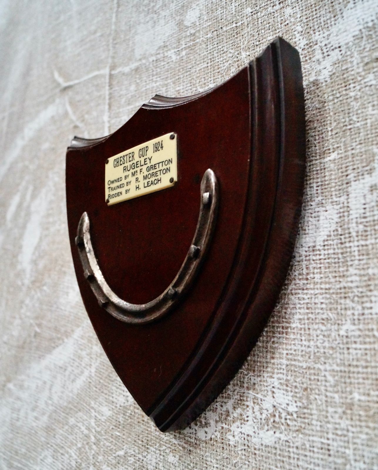 1924 Chester Cup Winners Horseshoe Plaque photo Home Decor