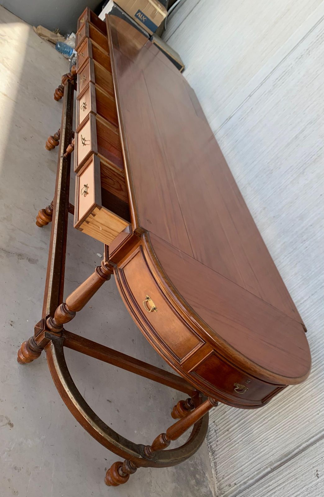photo vinterior 12 Foot Oval Center Table With Drawers In Both Sides, 20th Century