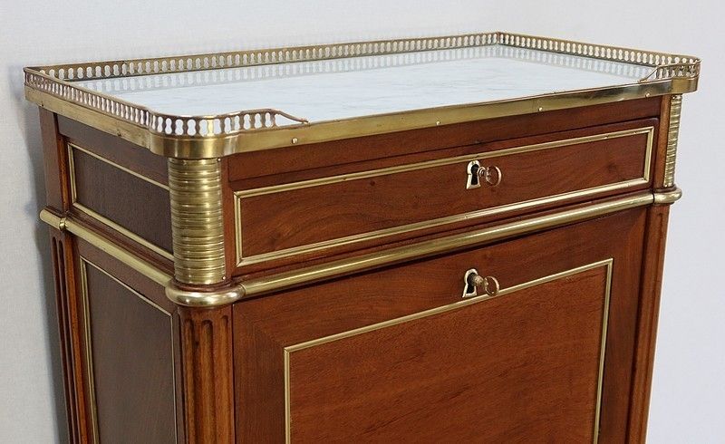 photo furniture Small Lady's Secretary In Mahogany, Louis XVI   Xviiith