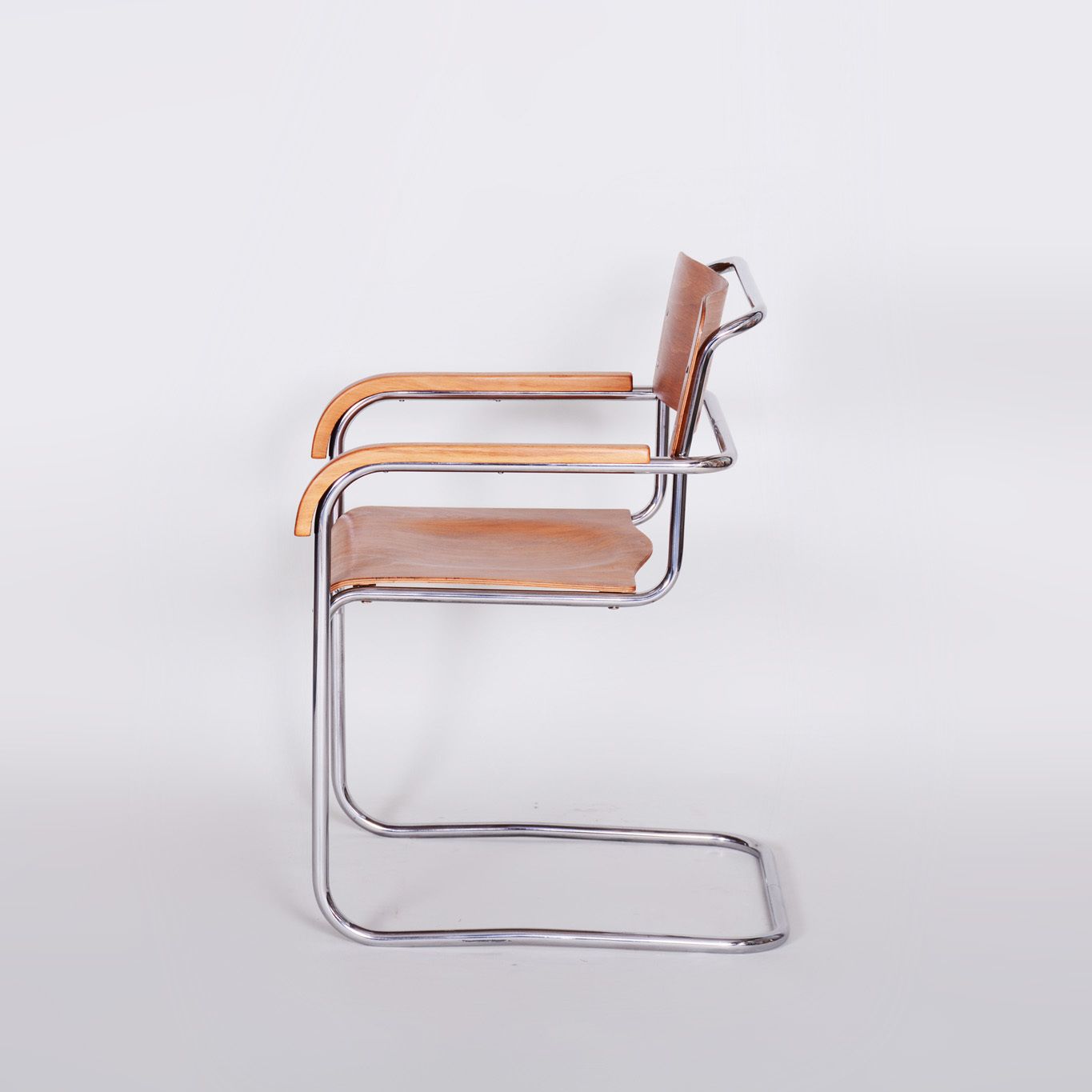 Pair Of Mucke Melder Bauhaus Armchairs Made In 1930s Czechia. Restored. photo vinterior