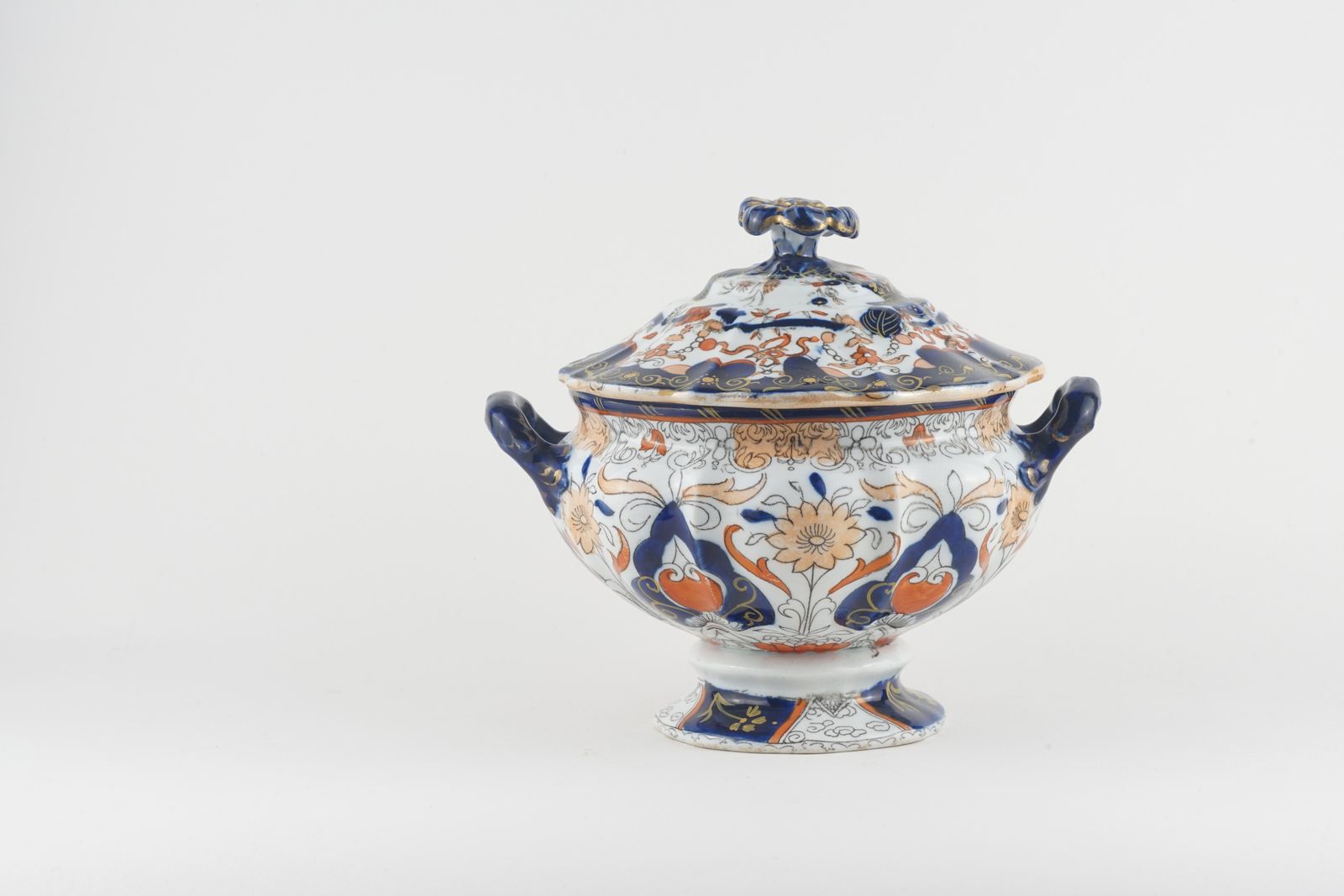 Very Early Mason's Ironstone Sauce Tureen & Lid, Dating To The Early 1800's photo vinterior