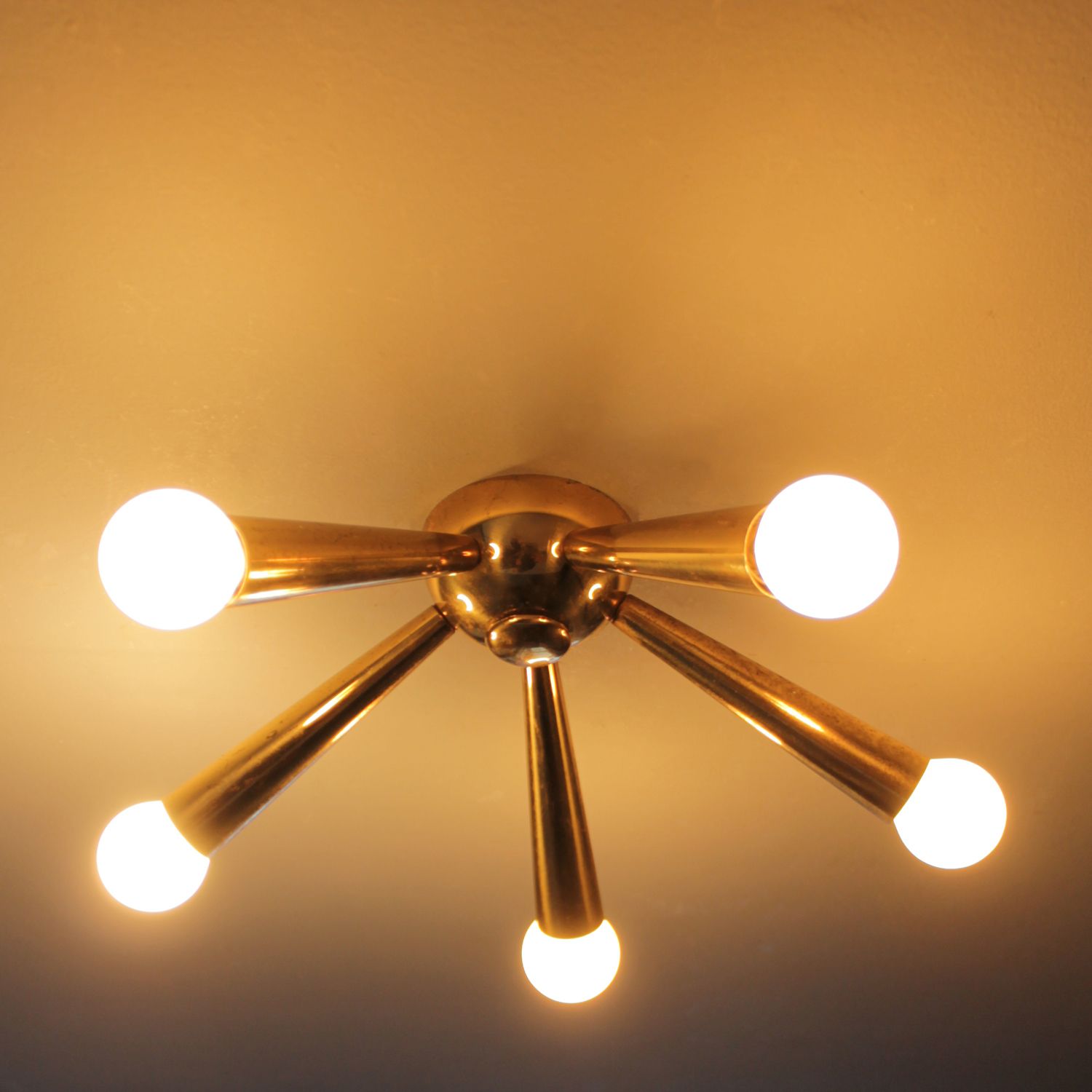 Italiaanse Messing Starburst Plafondlamp In De Stijl Van Arredoluce photo 700.0