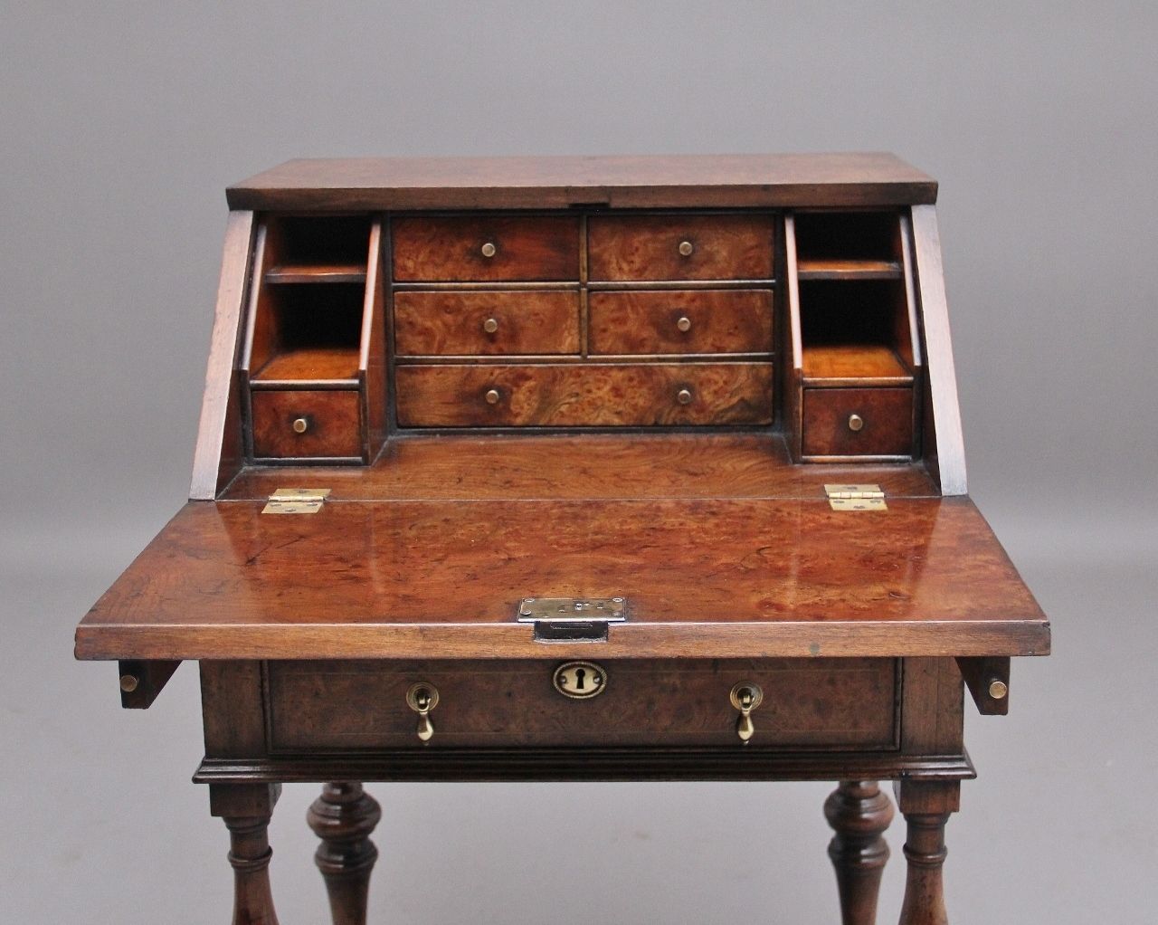 Early 20th Century Walnut And Elm Bureau In The Queen Anne Style photo 1750.0