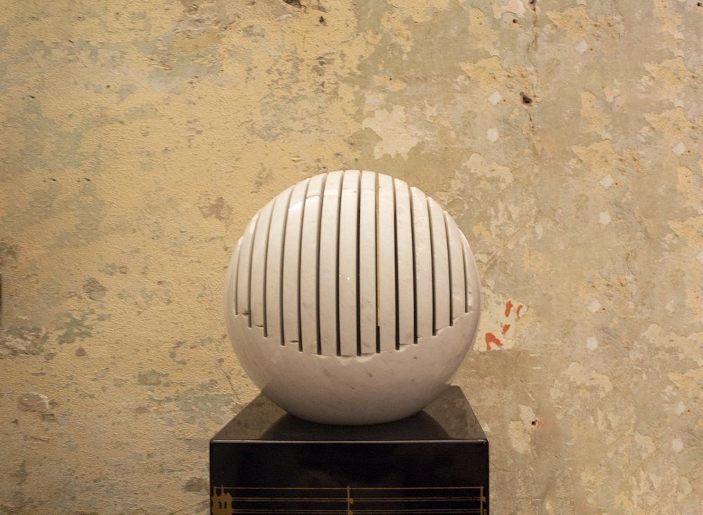 Italiaanse Sculptuurlamp 'Harp' Door Alfredo Pizzo Greco Voor Zanotta, Jaren 1970 photo for sale