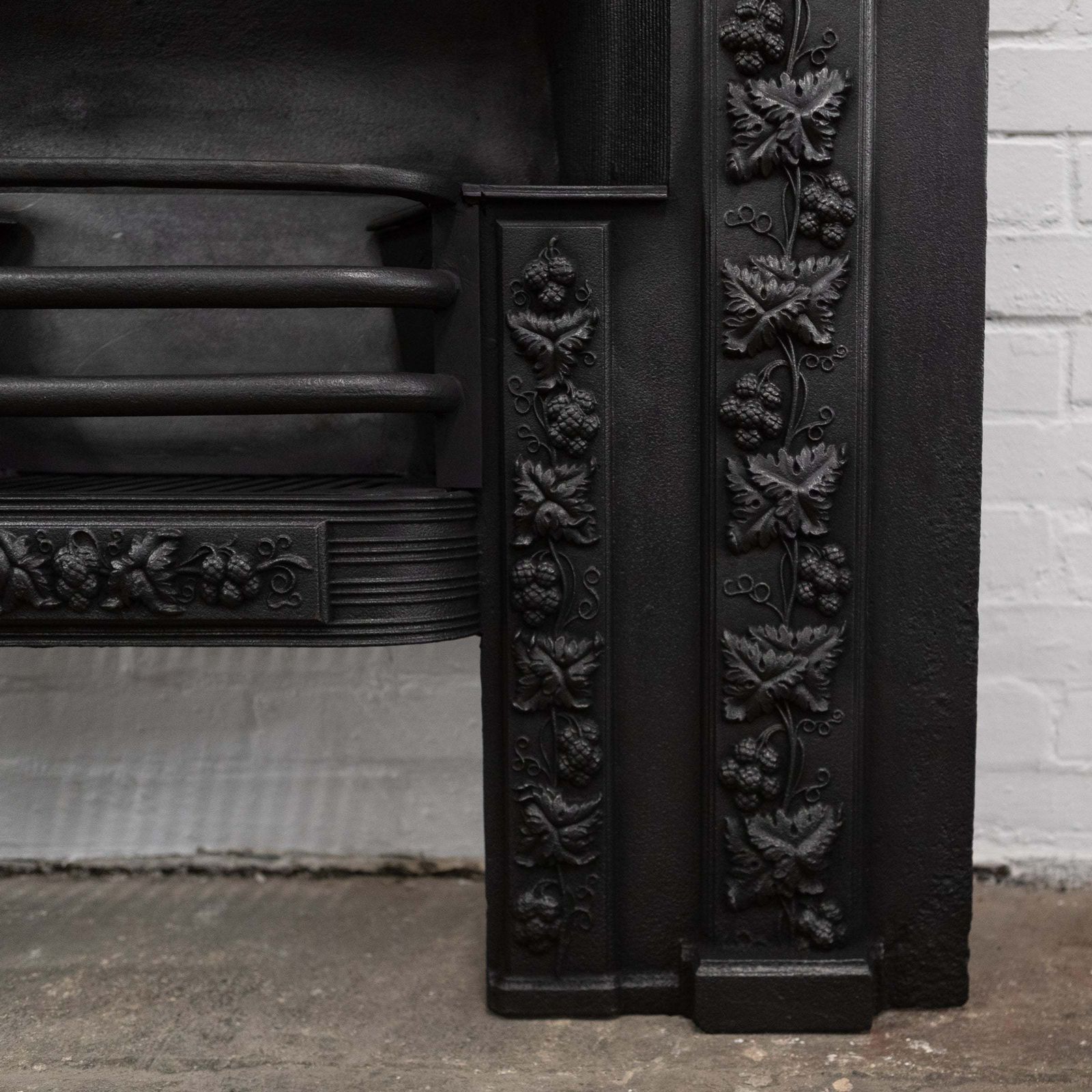 photo for sale Antique Ornate Georgian Cast Iron Hob Grate Insert