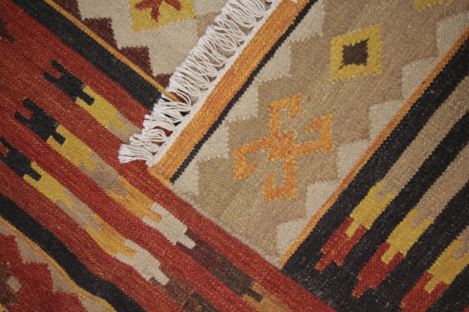 Modern Kilim Rugs Handmade Kilim Flatwoven Carpet Wool Beige Area Rug photo Textiles