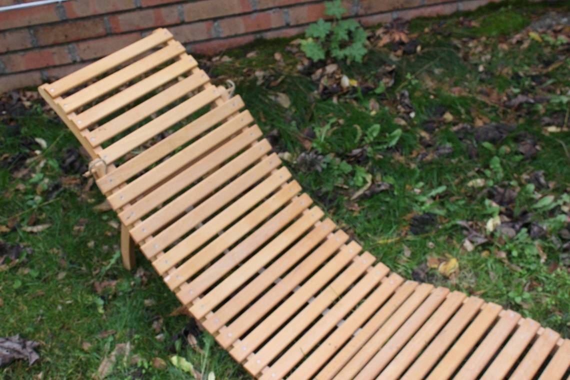 Outdoor Teak Wood Folding Lounge Chair, Compact And Easy To Carry Camping Furniture Beach Lounge Chair photo furniture
