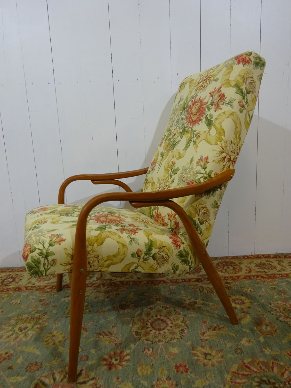 photo vintage 1960's Lounge Chair By Ton, 1960s
