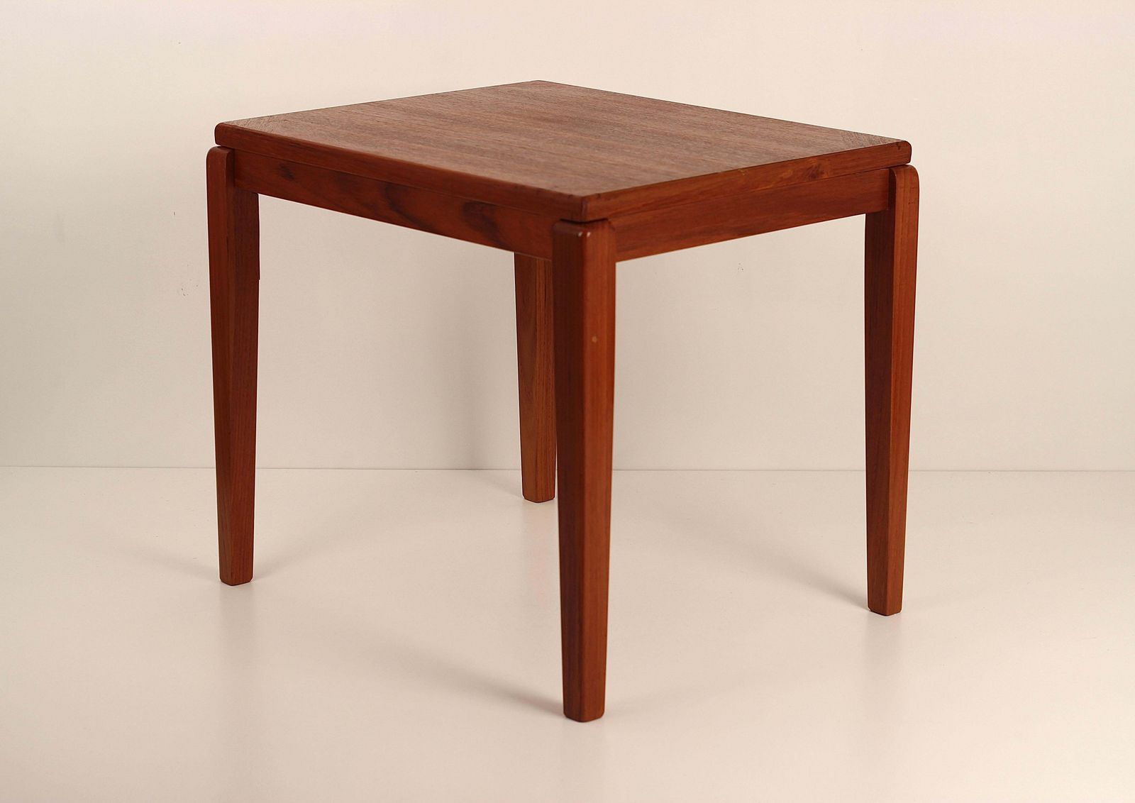 photo furniture Scandinavian Modern Danish Teak Nest Of 3 Tables By Mobelfabrikken Toften 1960’s