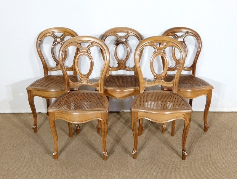 Set Of 5 Solid Walnut Chairs In The Louis XV Style, Napoleon III Period   Mid 19th Century