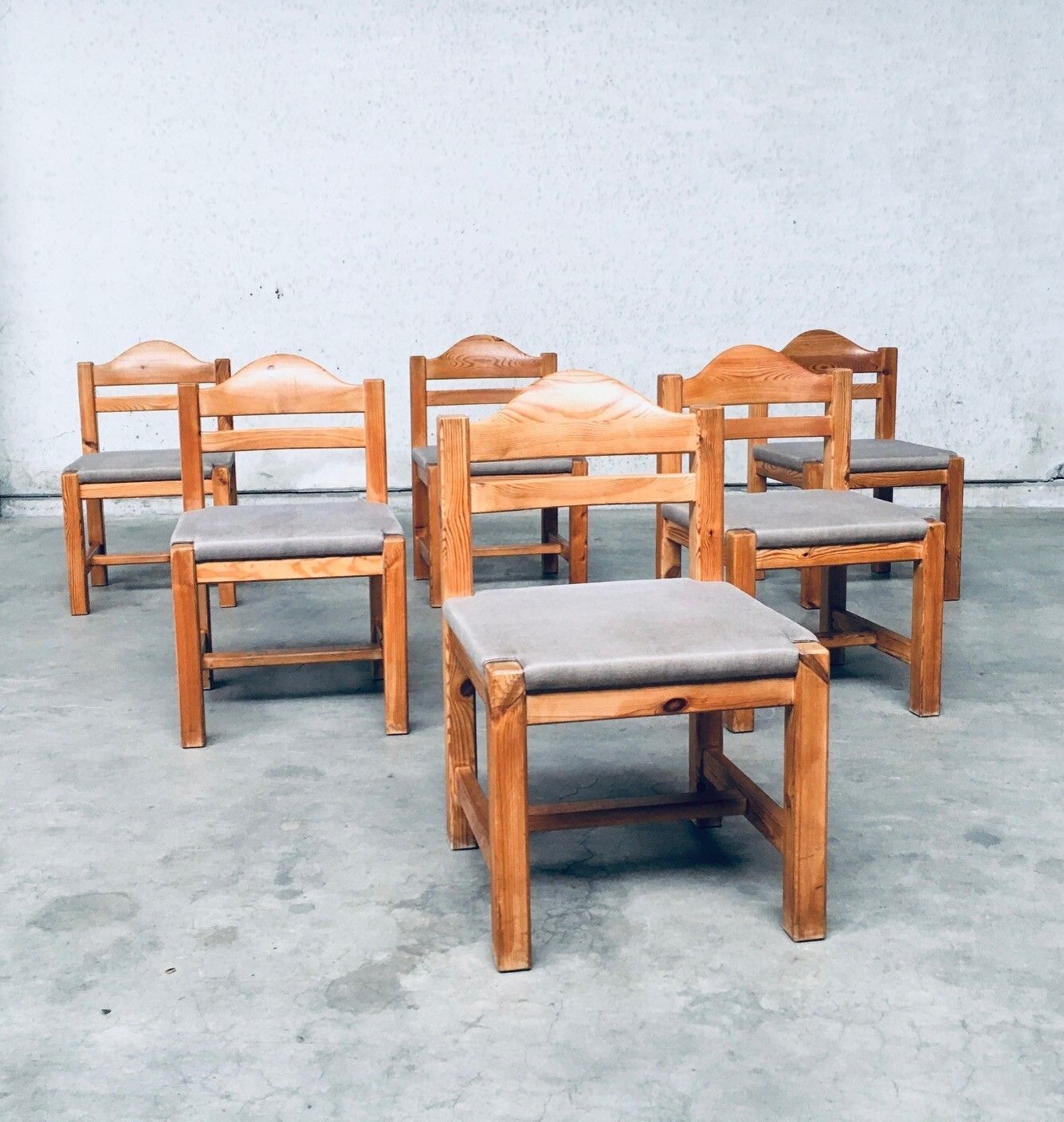 1970's Brutalist Design Square Model Pine Dining Chair Set photo vinterior