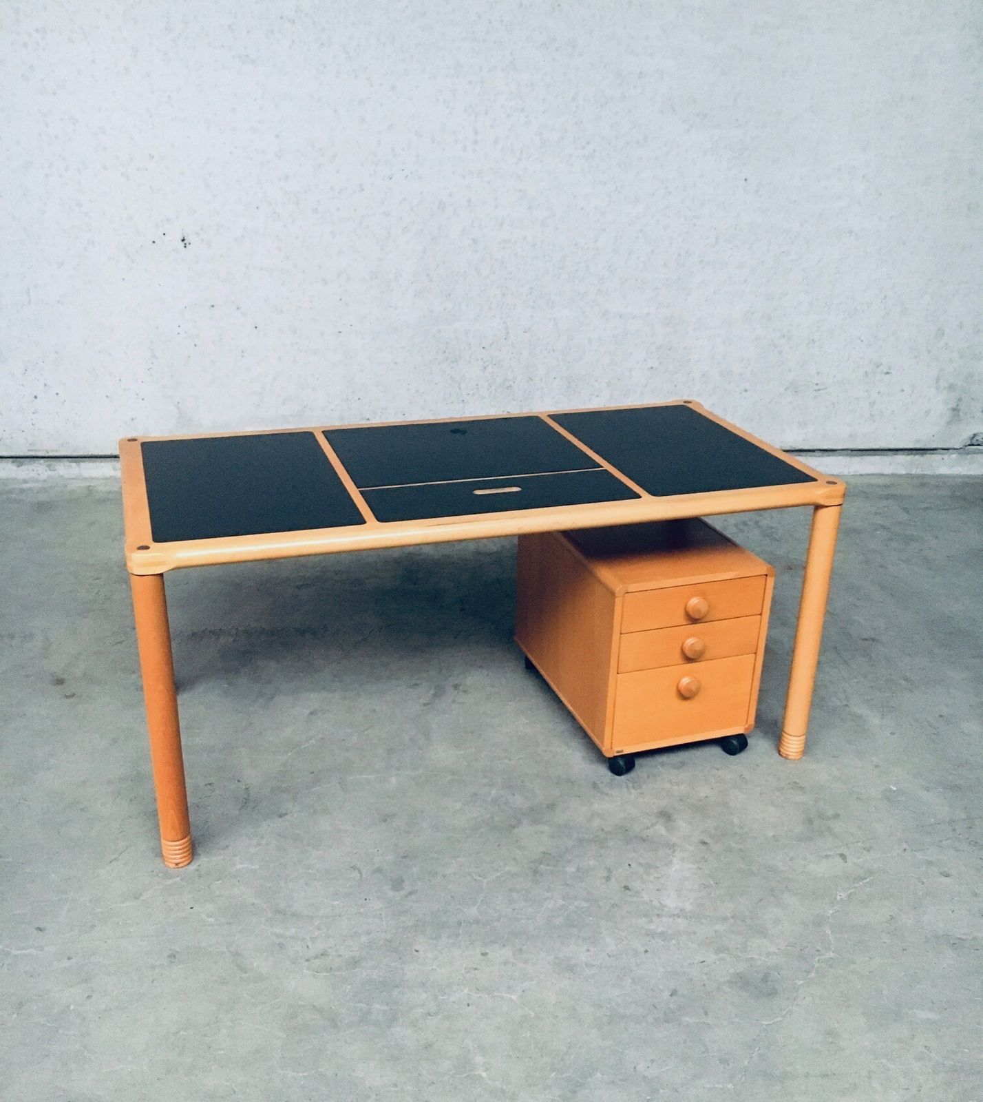 Scandinavian Ergonomic Design Writing Desk And Stool, Stokke 1980's photo buy