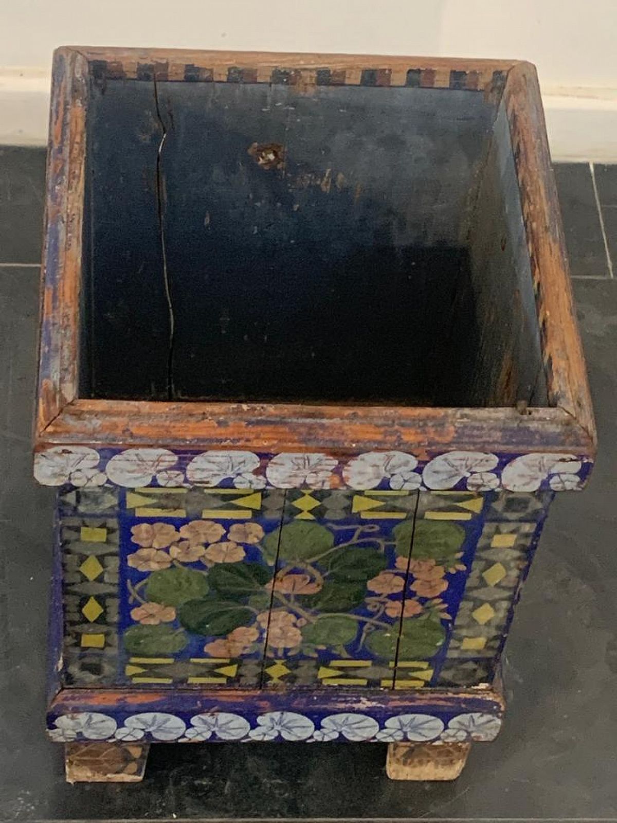 Art Nouveau Planter Lacquered And Painted With Flowers And Birds, Late 19th Century photo Home Decor