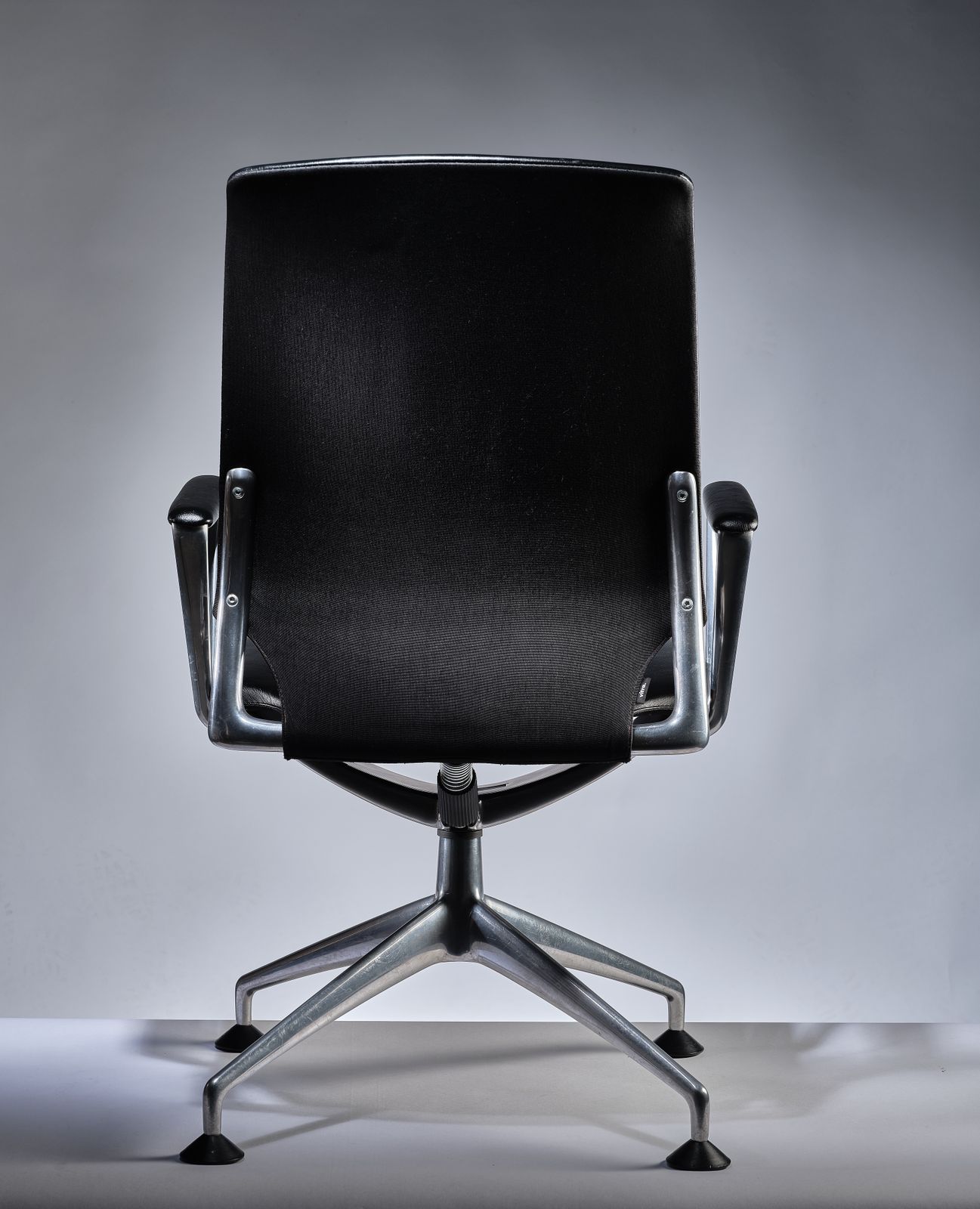 Black Leather Vitra Meda Conference Office Desk Chair By Alberto Meda, Circa 2000 photo 1295.0