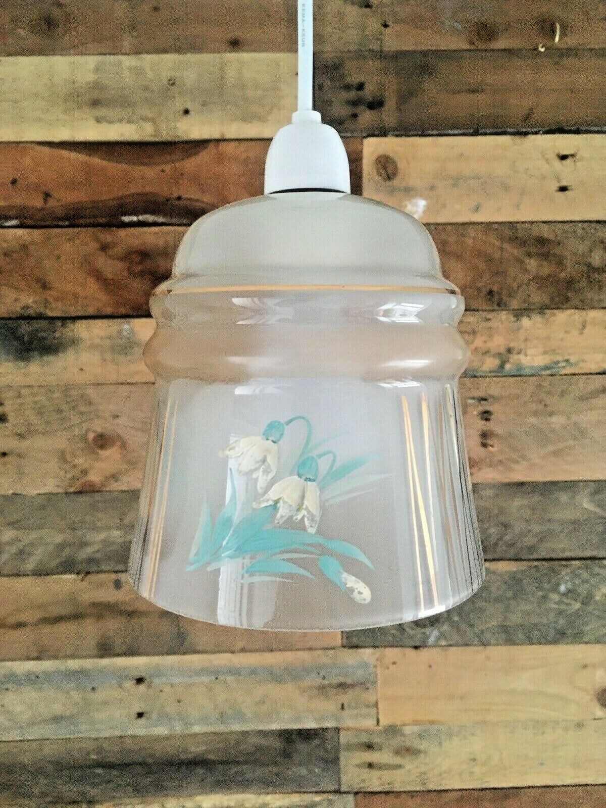 photo furniture Lovely Vintage Art Deco Floral Painted Gold Gilt Zig Zag Glass Lamp Light Shade