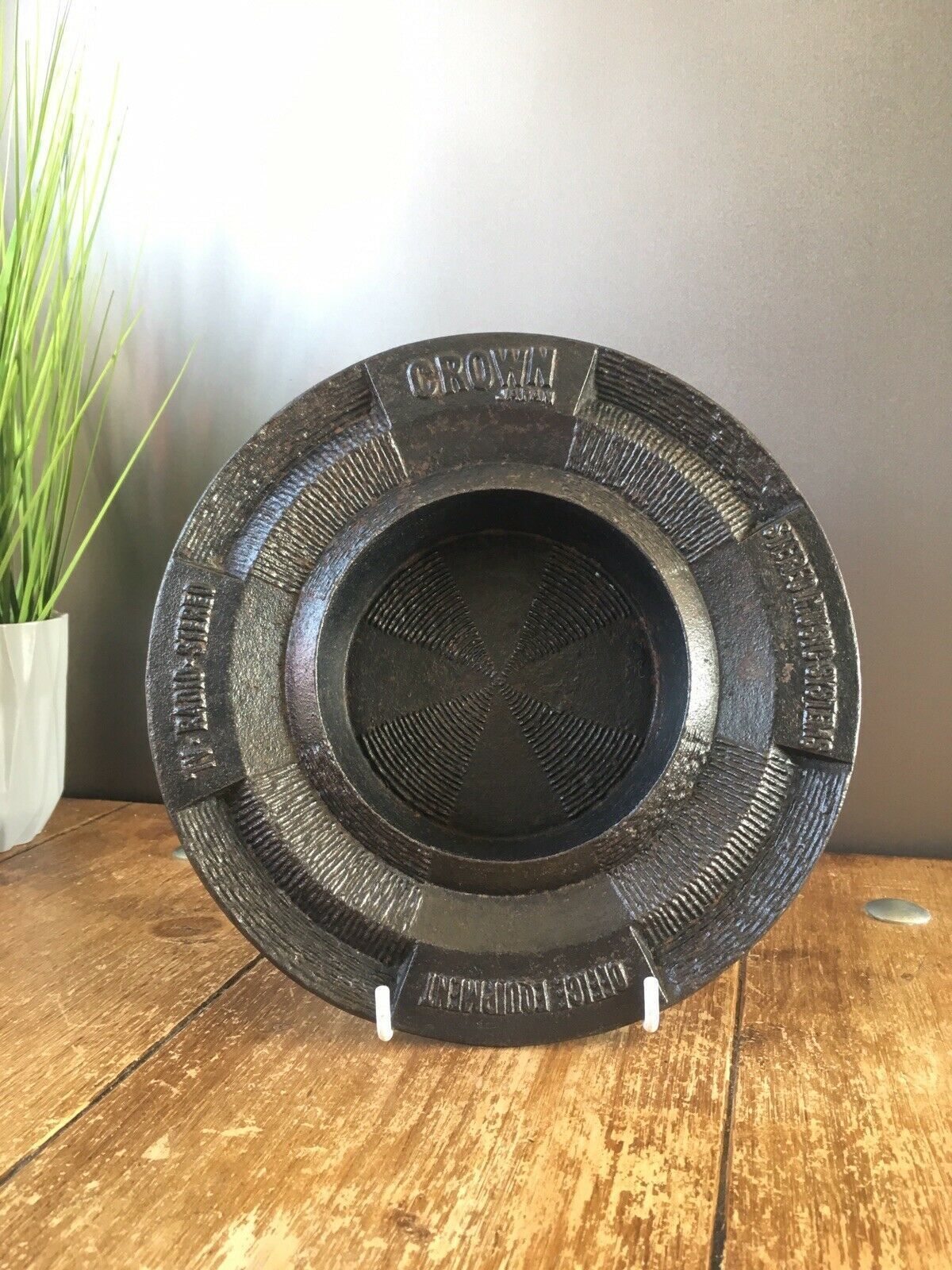 C1948 70 Crown Electricals Japan Cast Iron Stereo Tv Radio Advertising Dish Bowl photo furniture