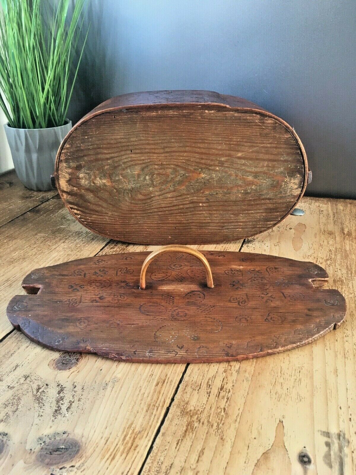 Large Antique 19th C Norwegian Tine Bentwood Folk Art Pokerwork Box Scandinavian photo vintage