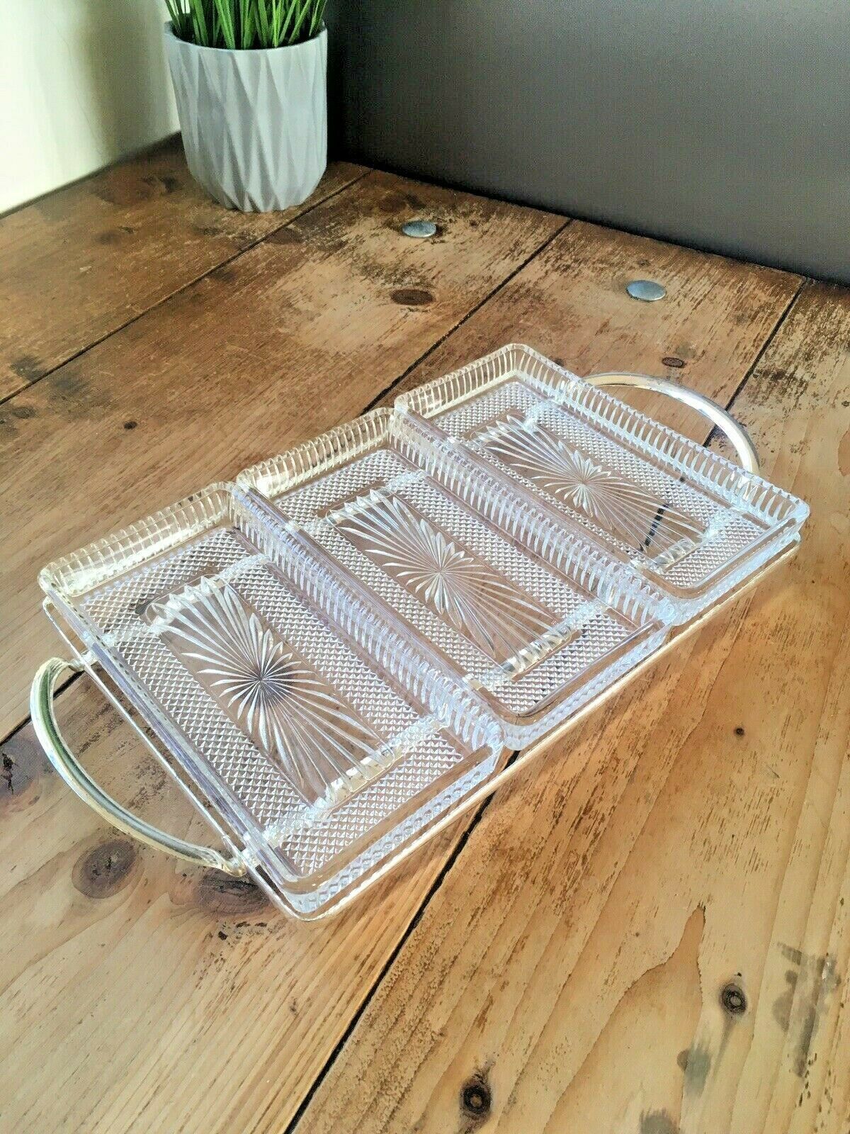 Retro Italian Glass & Chrome Centrepiece Party Bowl Nibbles Serving 3 Dish Tray