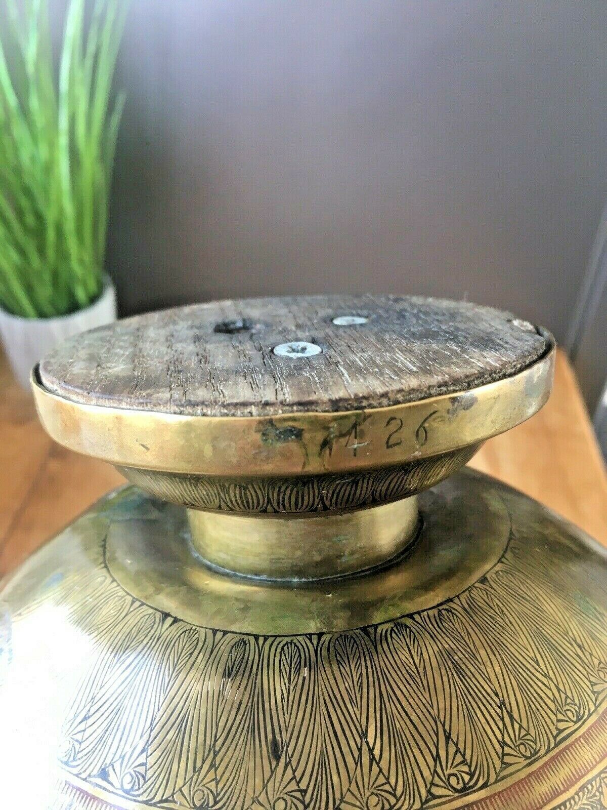 photo furniture Large Indian Gourd Metal Brass Enamelled Kamandalu Water Jug Pot Vase Vintage