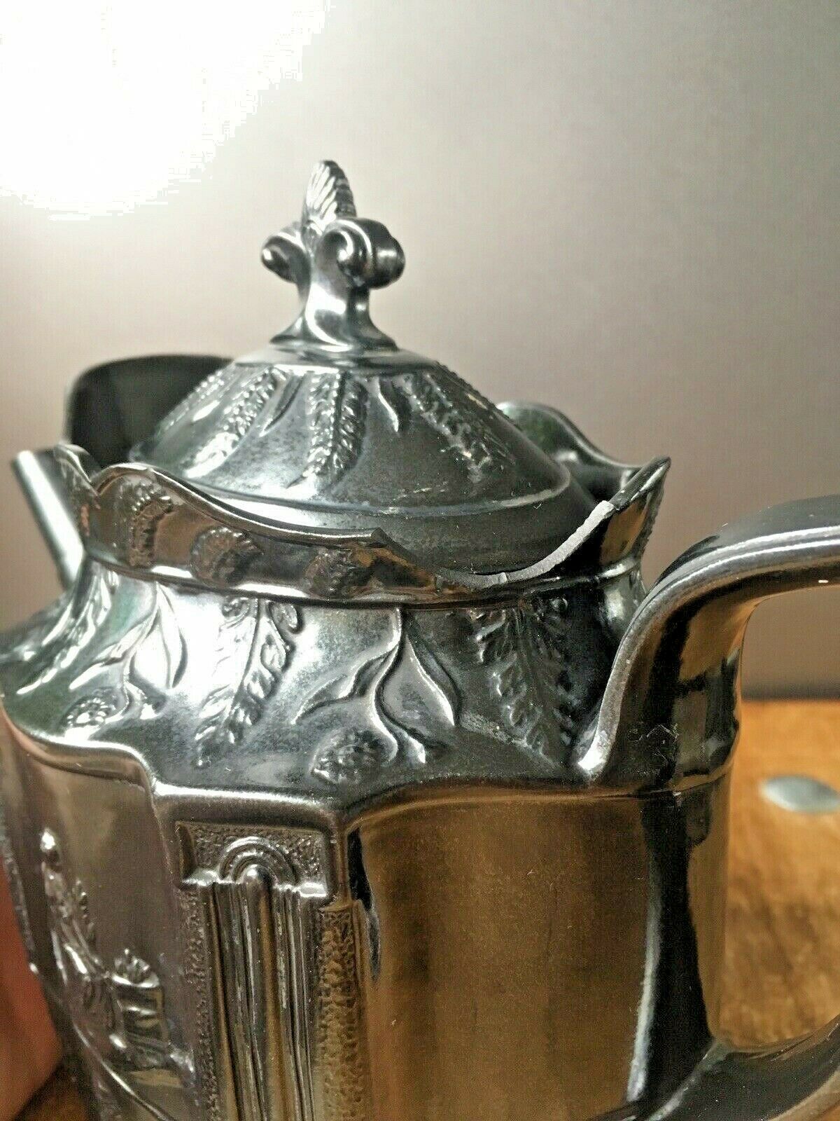 Rare Early 19th Century Black Basalt Neoclassical Leaves Teapot Castleford Style photo vinterior
