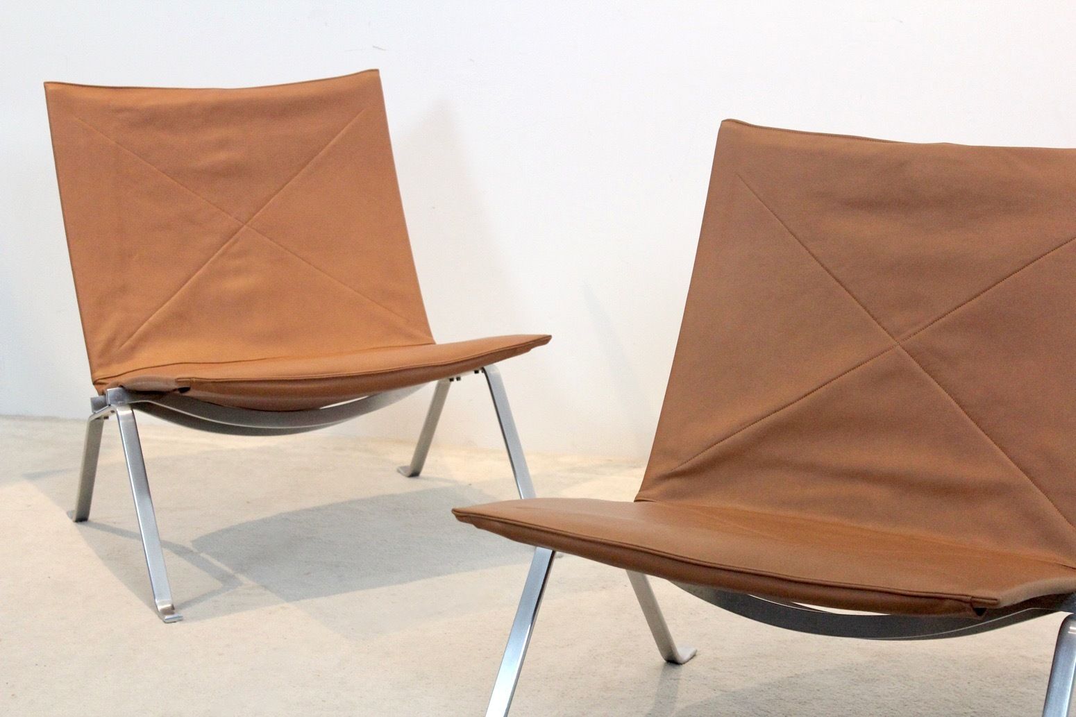 11978.72 Cognac Leather Pk22 Chairs By Poul Kjærholm For E. Kold Christensen photo