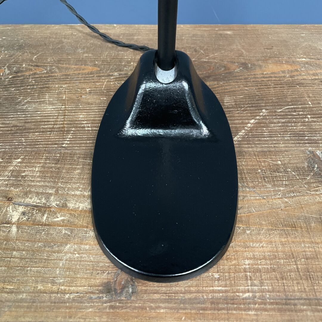 photo vinterior Zwarte Siemens Bureaulamp Model L299