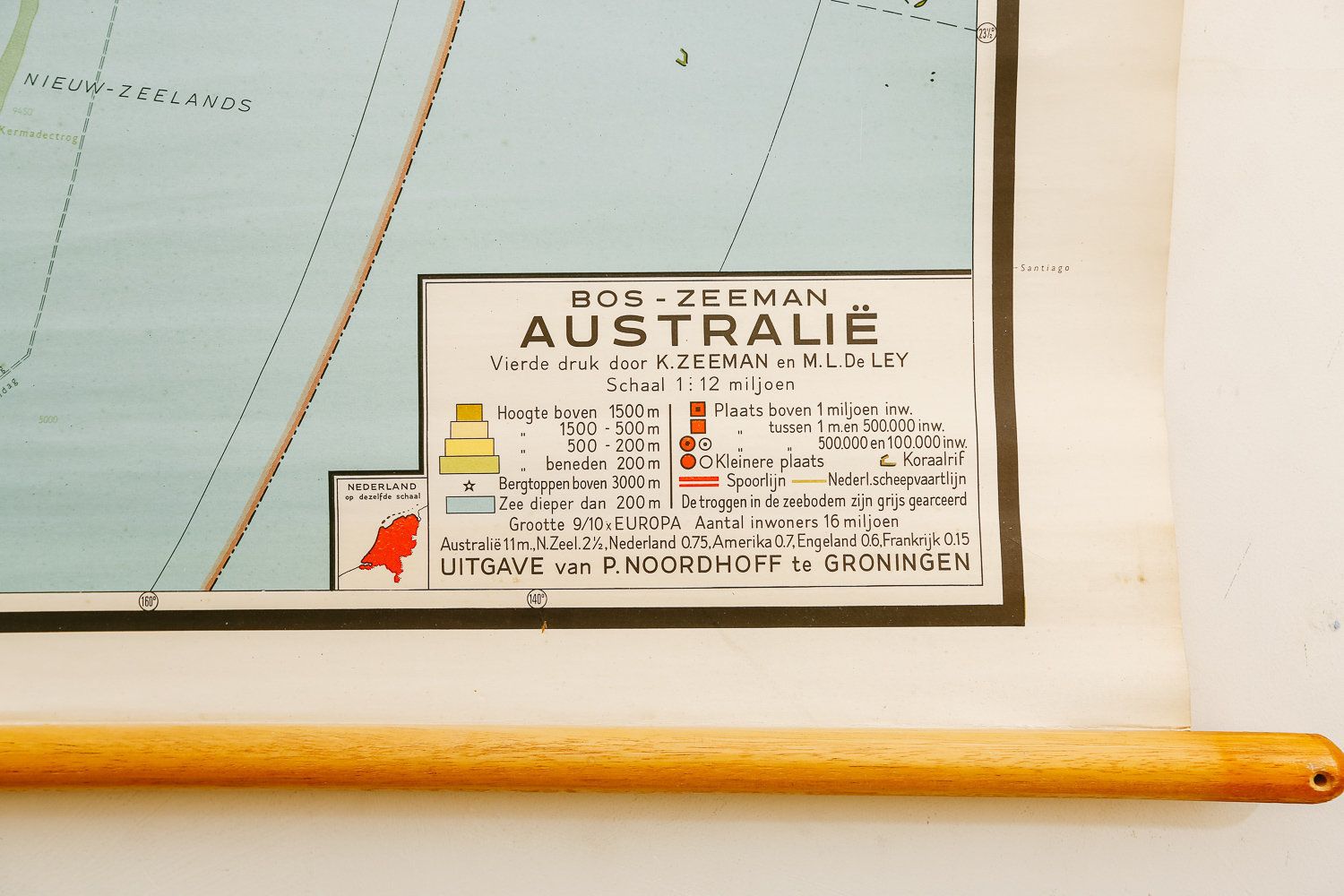 Original Mid Century Vintage Dutch Educational School Wall Chart Australia Australasia Oceania Map Quirky Beautiful Rare Bos photo Art
