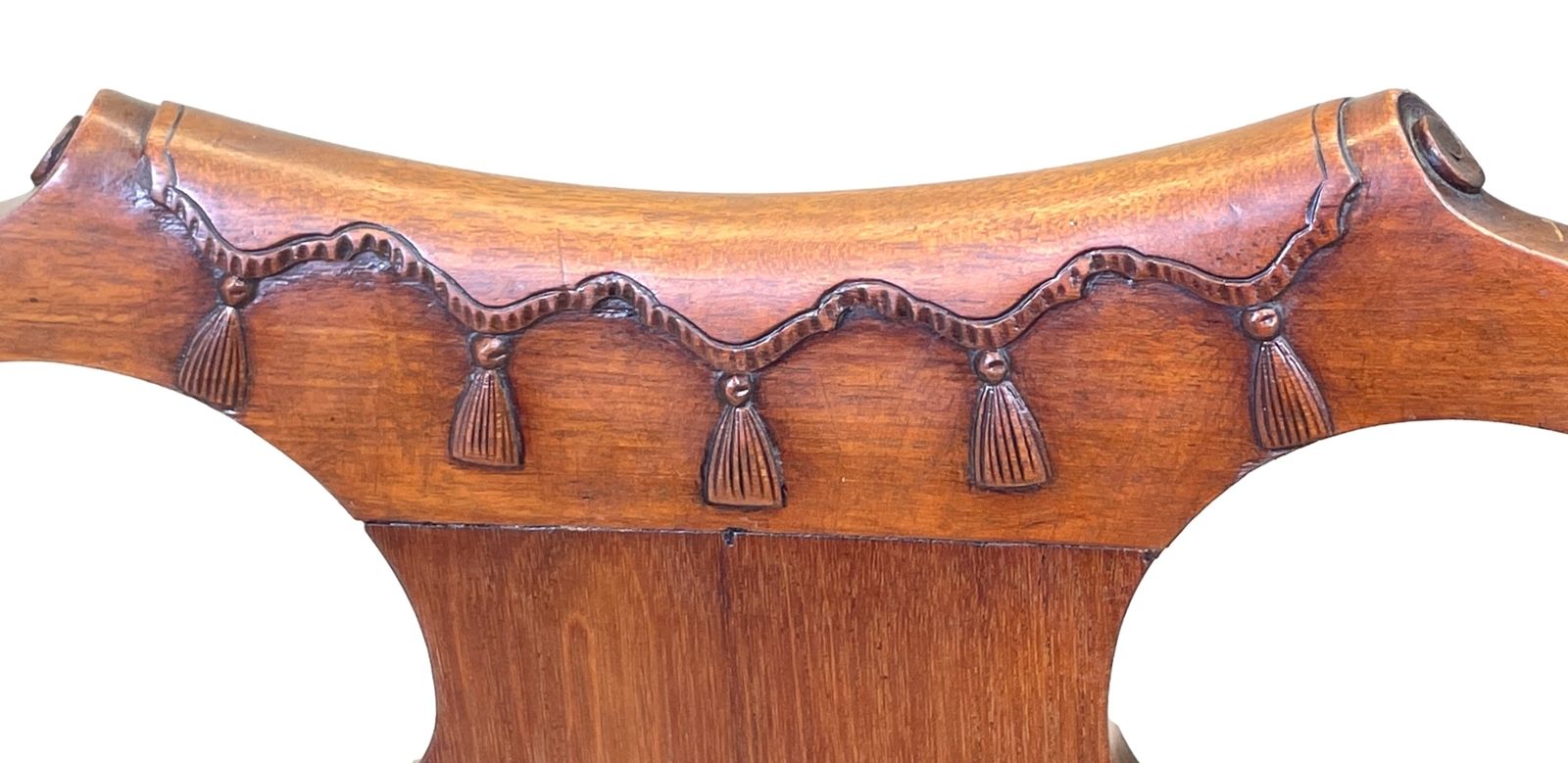 Queen Anne Style Walnut Childs Chair (England, Circa 1920) photo 995.0