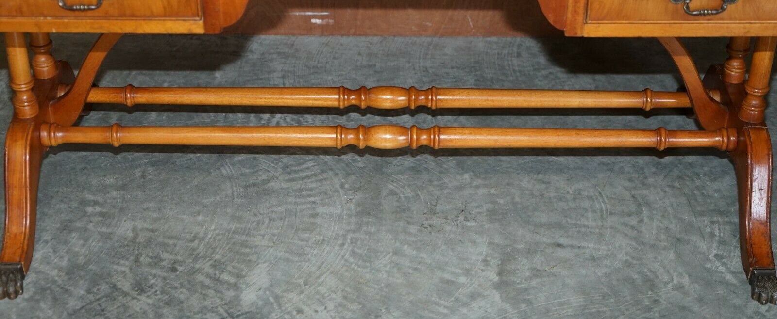 Extending Writing Table Desk, Burr Yew Wood Brown Leather Gold Leaf Embossed Top photo 2850.0