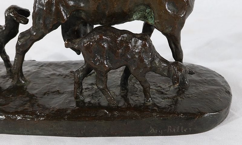 photo vinterior Bronze "Goat And Its Kids" By A.Bitter, 1st Part Of The 20th Century