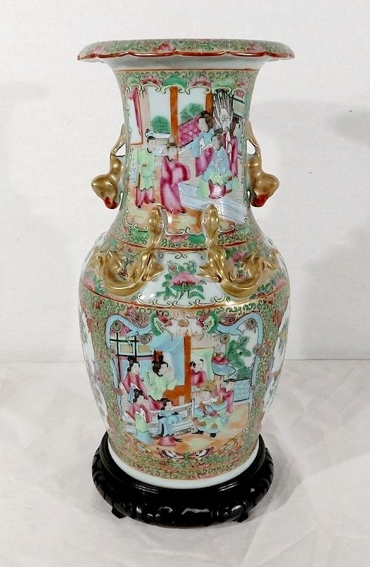 Canton Porcelain Vase On Wooden Base, China, 19th Century