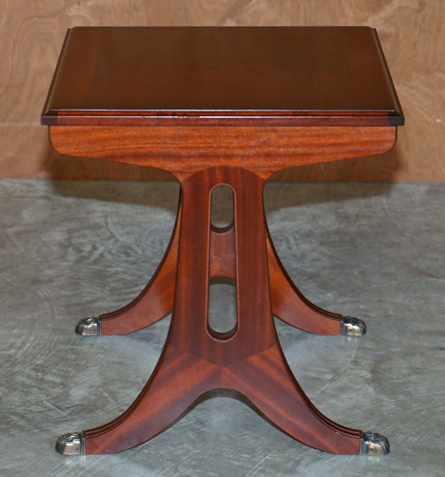 photo for sale Vintage Nest Of Lions Hairy Paw Feet Flamed Mahogany Side End Lamp Wine Tables