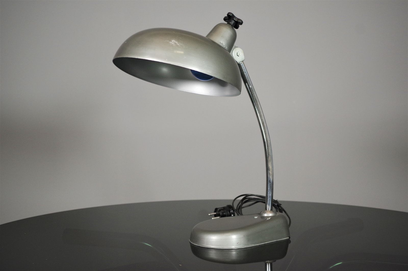 Lampada Da Tavolo In Alluminio, Anni '50, Alluminio photo buy