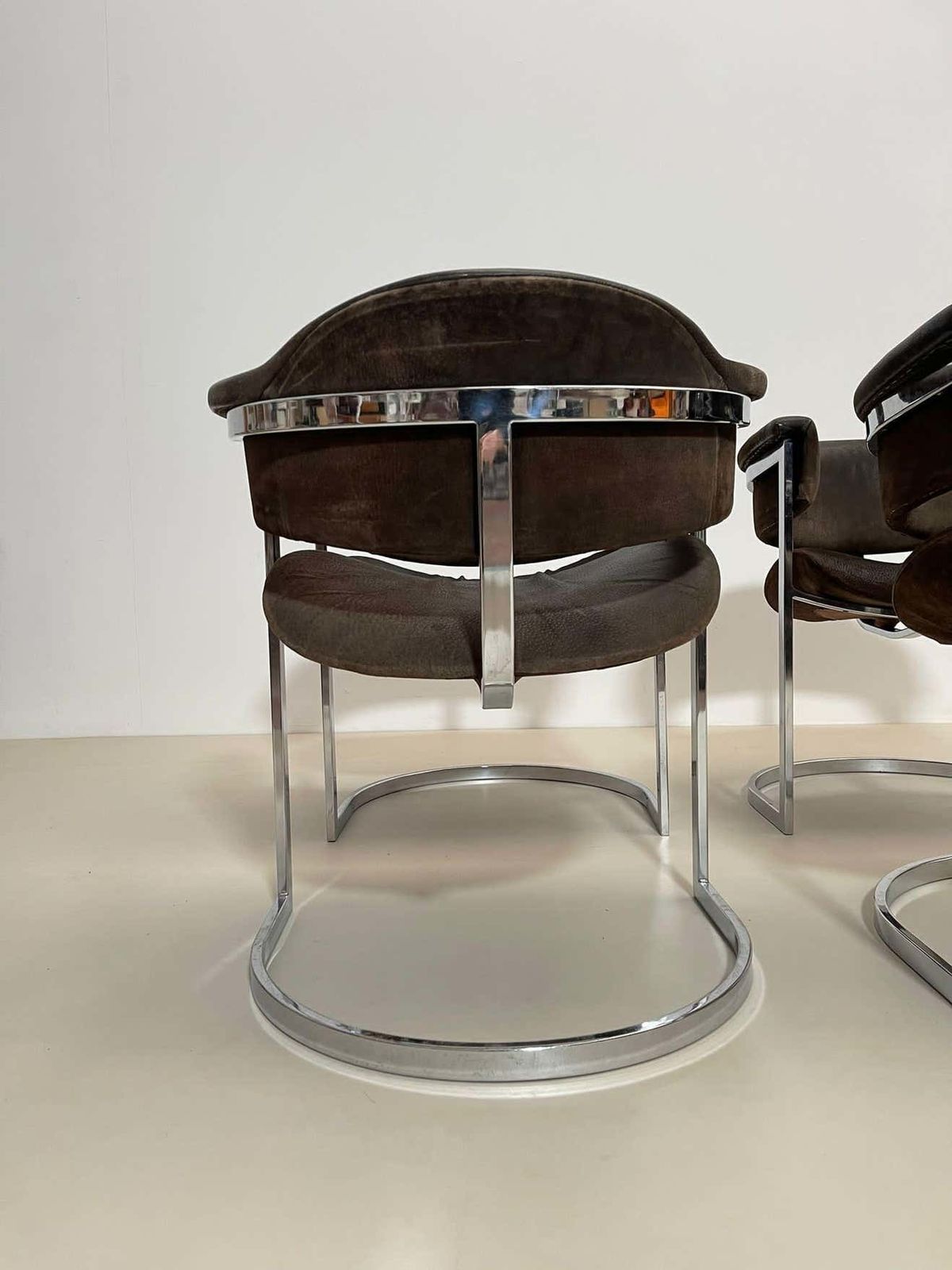 photo vintage Pair Of Chrome & Leather Armchairs By Vittorio Introini For Mario Sabot, 1970s,