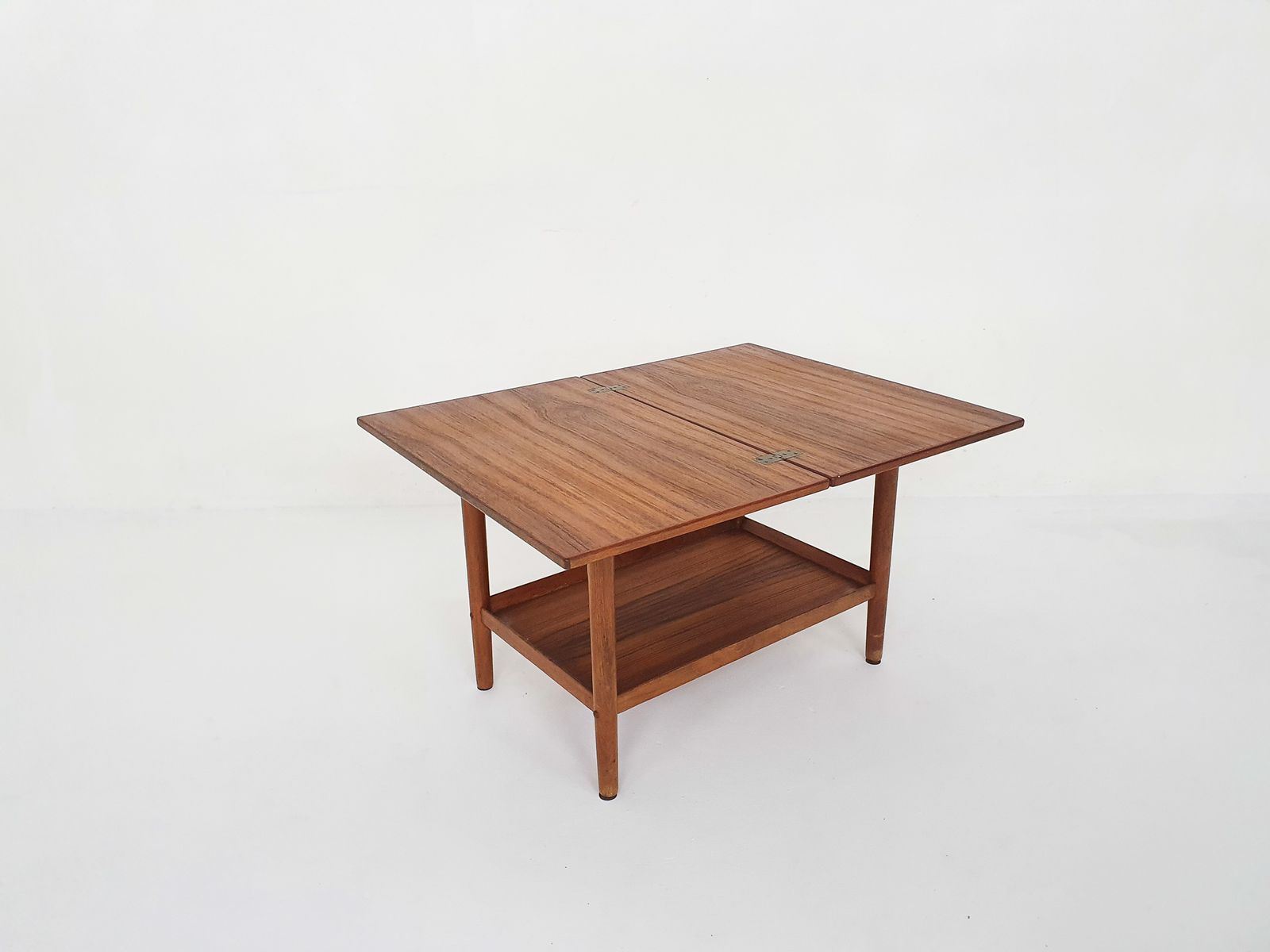 Grete Jalk Voor Poul Jeppesen, Inklapbare Bijzettafel, Denemarken, Ca. Jaren 1960 photo vinterior