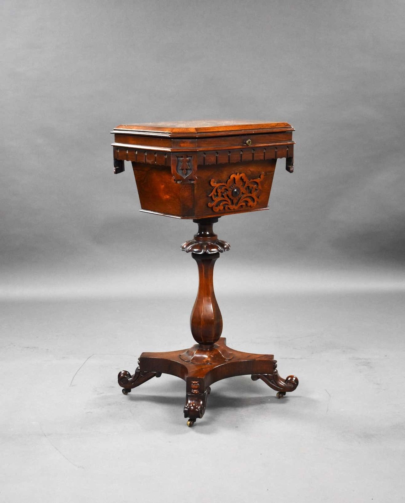 19th Century English William IV Rosewood Tea Poy photo furniture