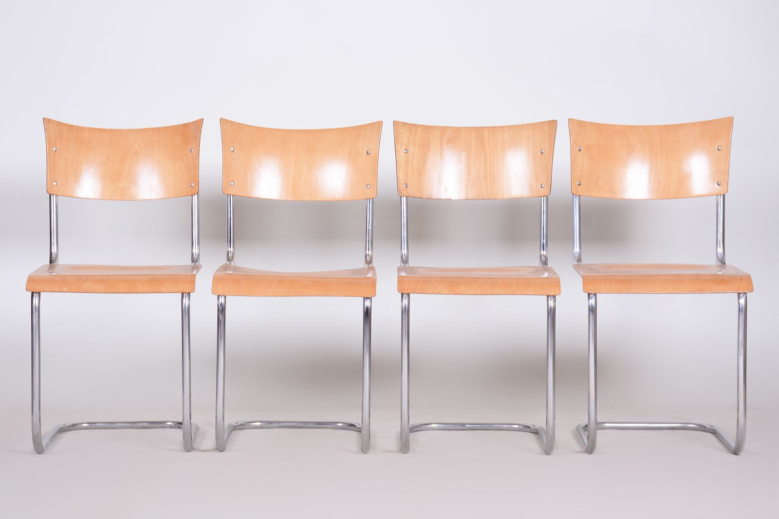 photo vintage Set Of Four Mart Stam Dining Chairs   1930s