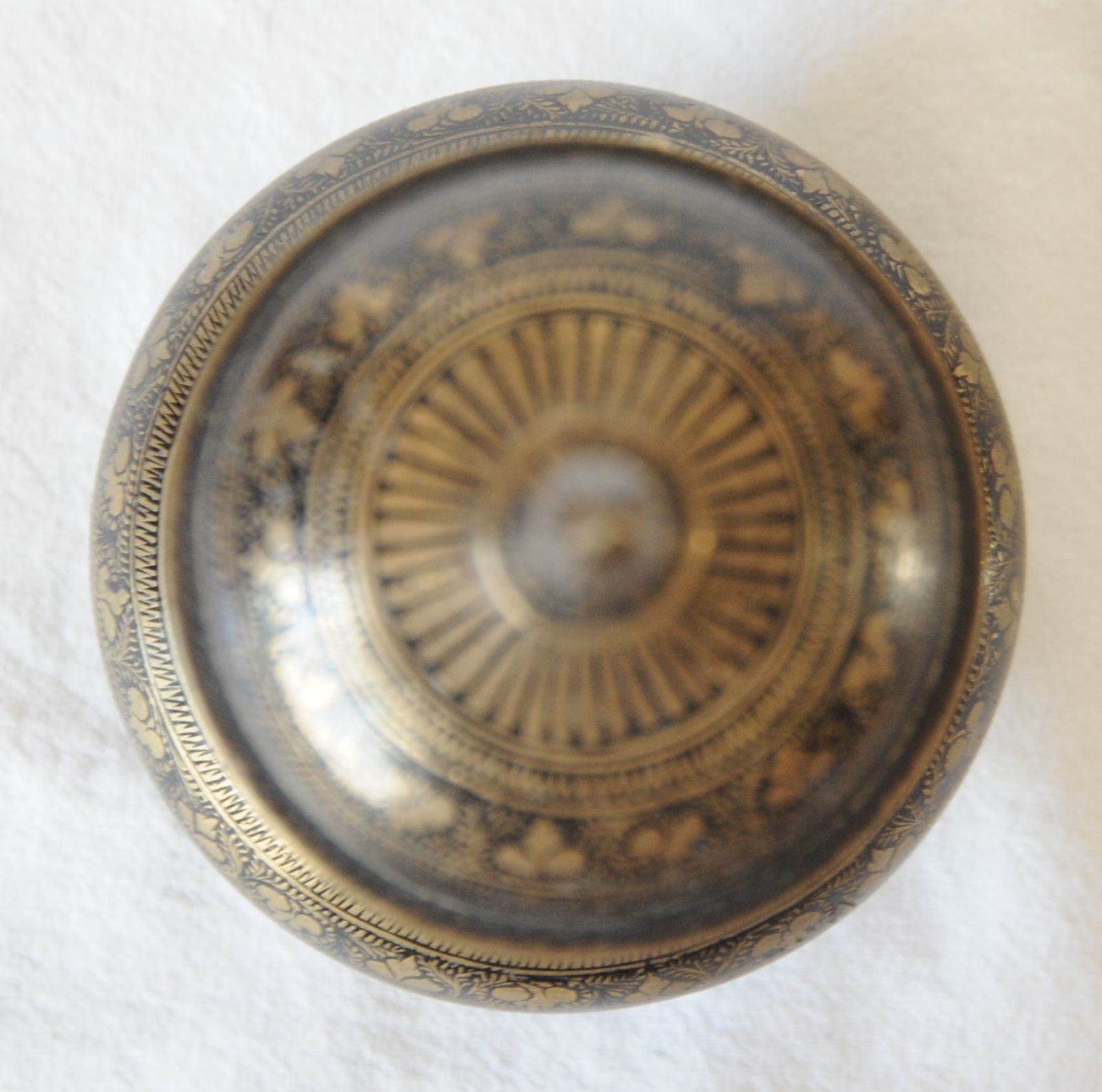 Antique Engraved Indian Brass Vase photo vinterior