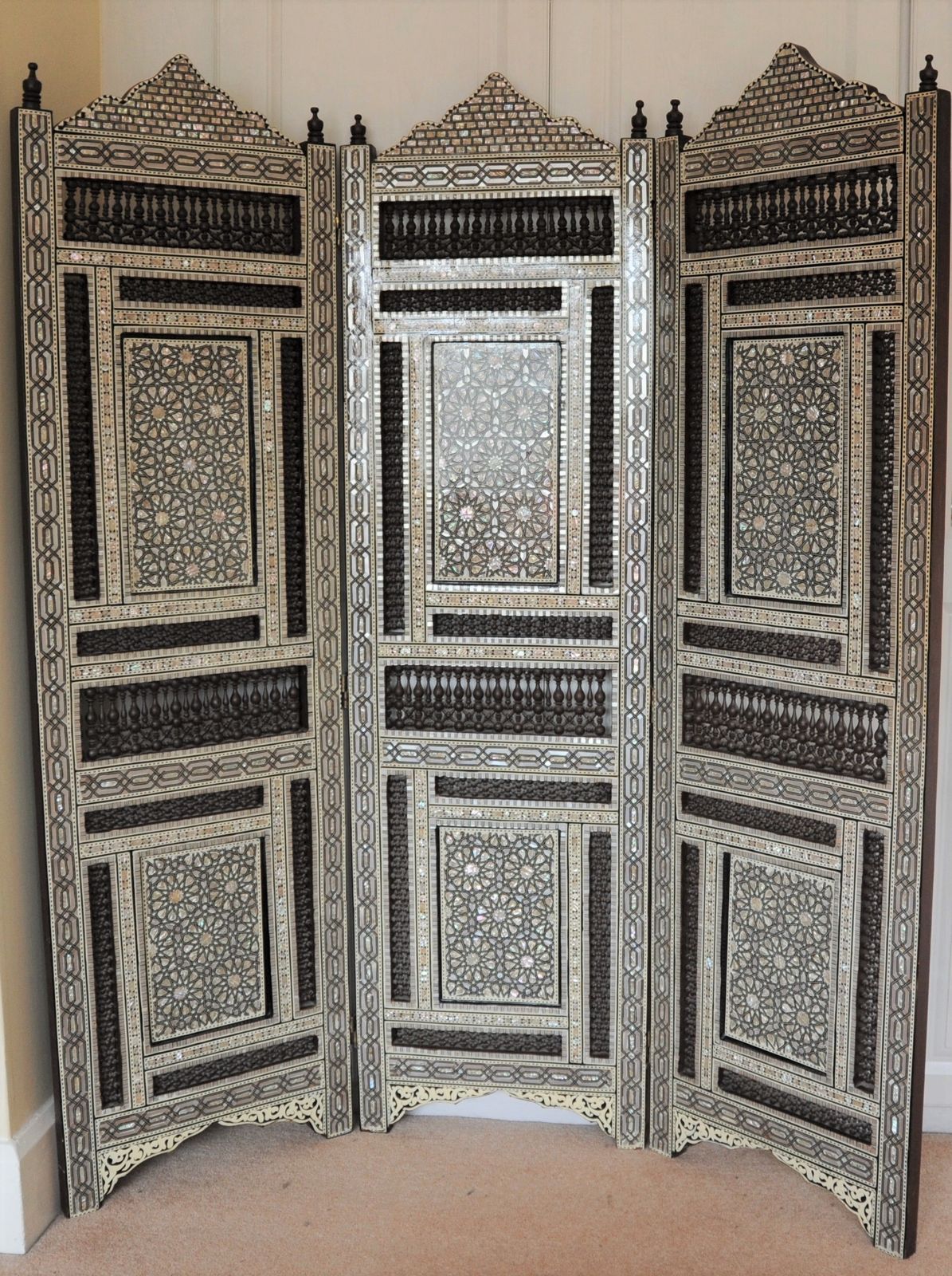 Vintage Islamic Middle East Mother Of Pearl Effect Screen