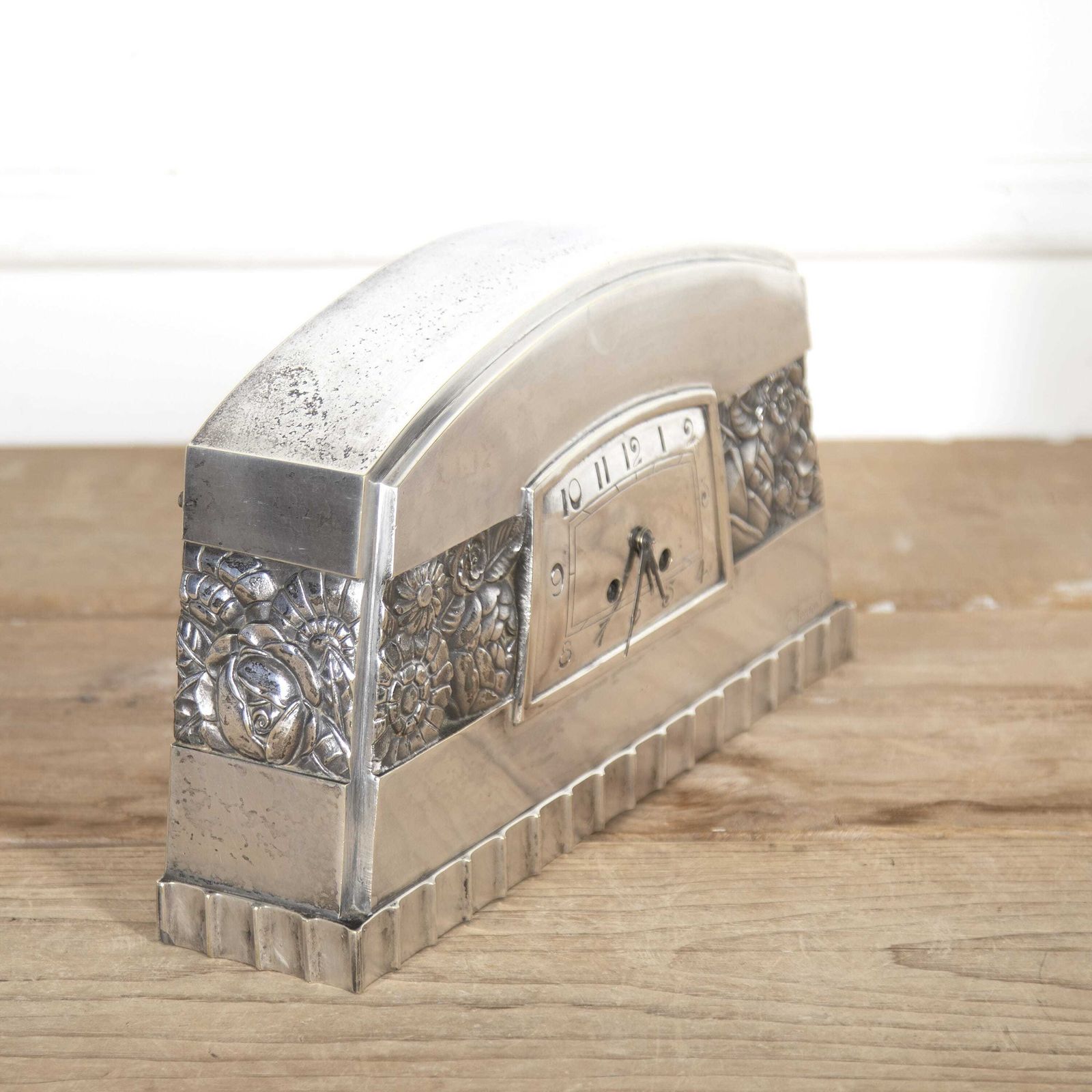 Art Deco Clock photo vinterior