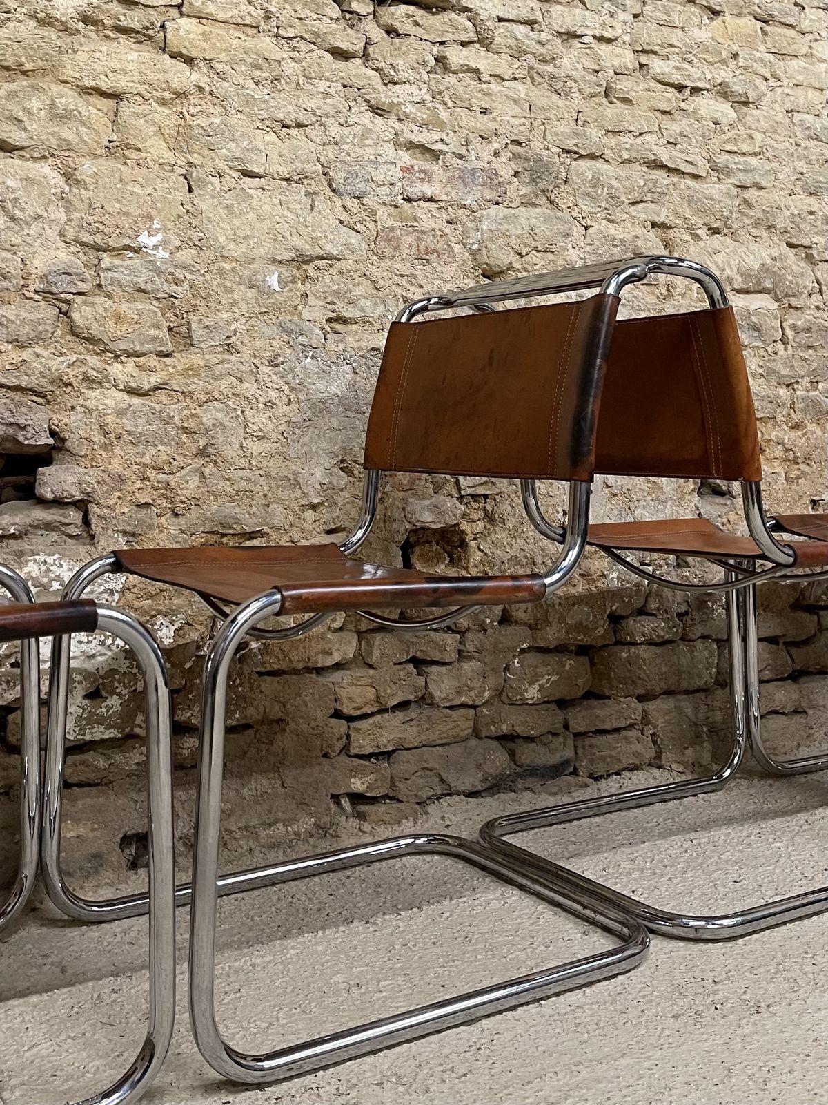 photo vinterior Mart Stam Marcel Breuer S33 Set Of Six Fasem Chrome Tan Brown Leather Cantilever Bauhaus 6 Dining Chairs