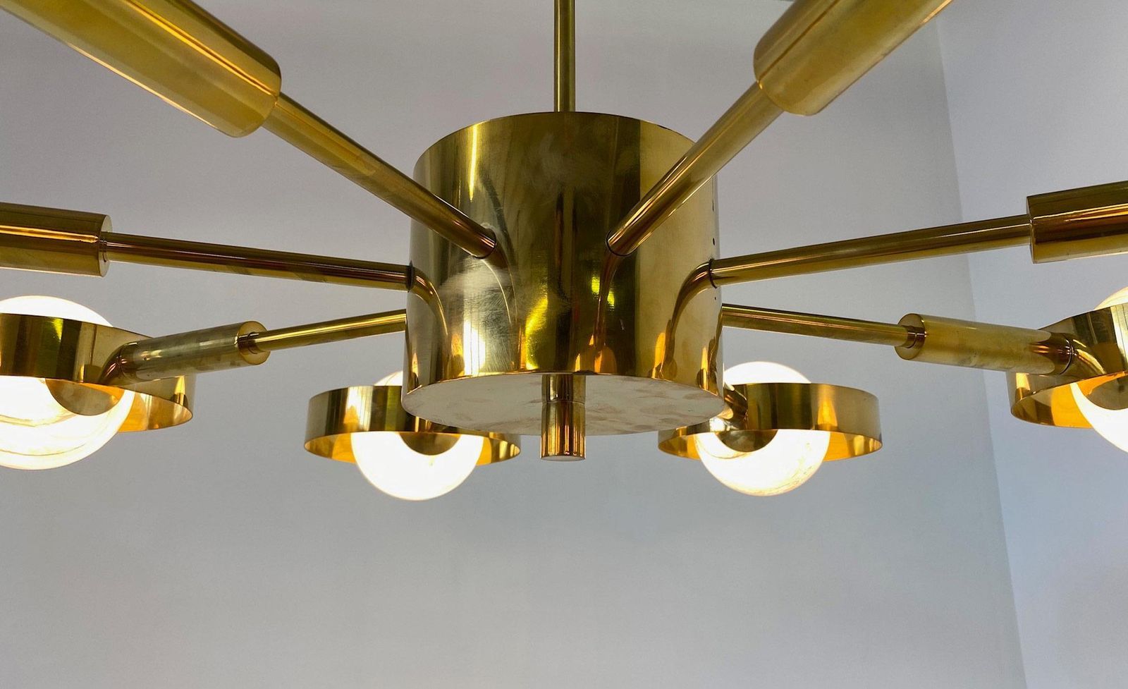 photo vintage Italian Art Deco Murano Glass And Brass Chandelier